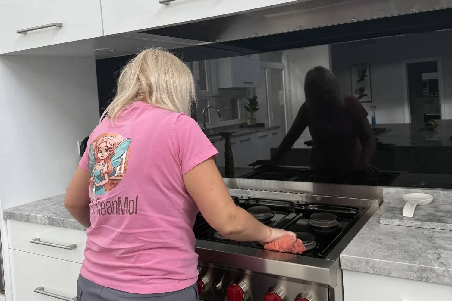 cleaning surfaces post construction cleaning service