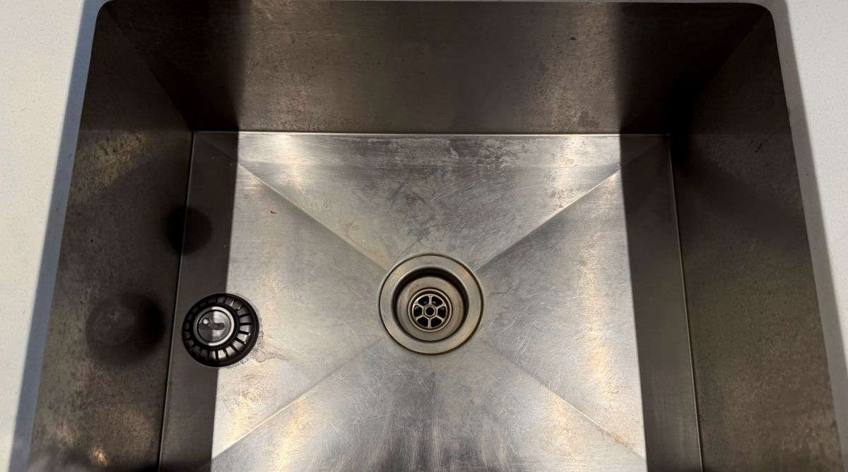 Kitchen sink cleaning service before